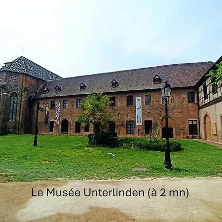 Hôtel capsule - Centre Historique - Equipée - Salle D'eau Et Wc Privés