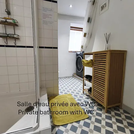 カプセルホテル - Centre Historique - Salle D'eau Et Wc Prives